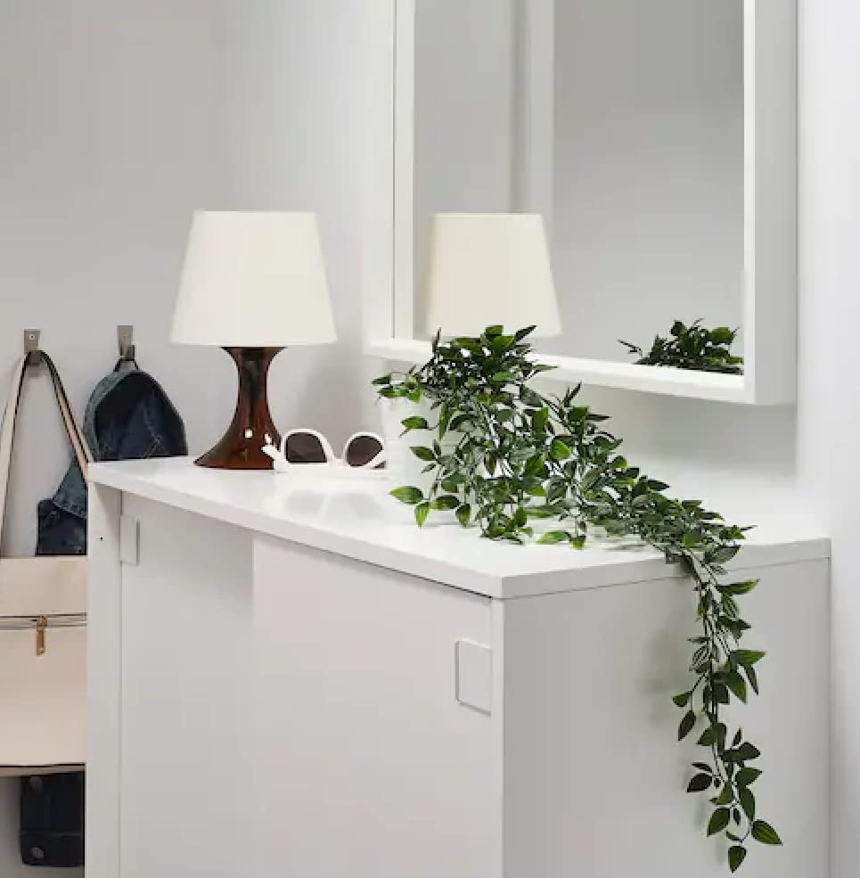 falling plants