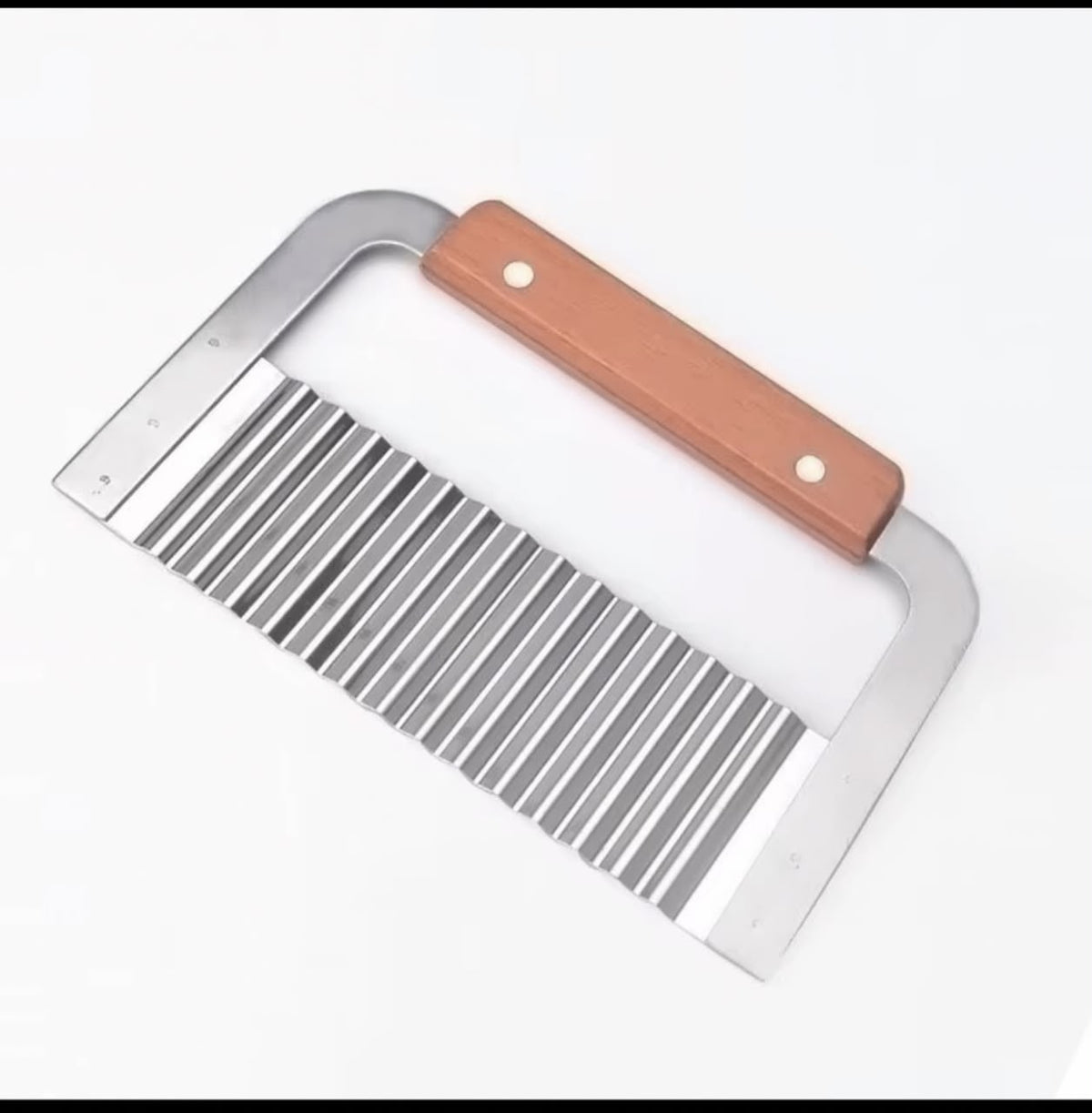 Crinkle cutter
