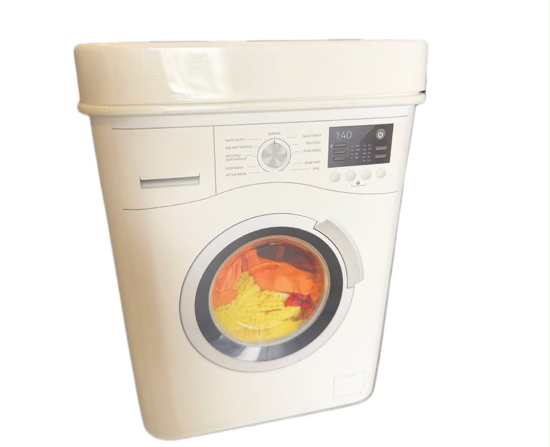 Plastic detergent container