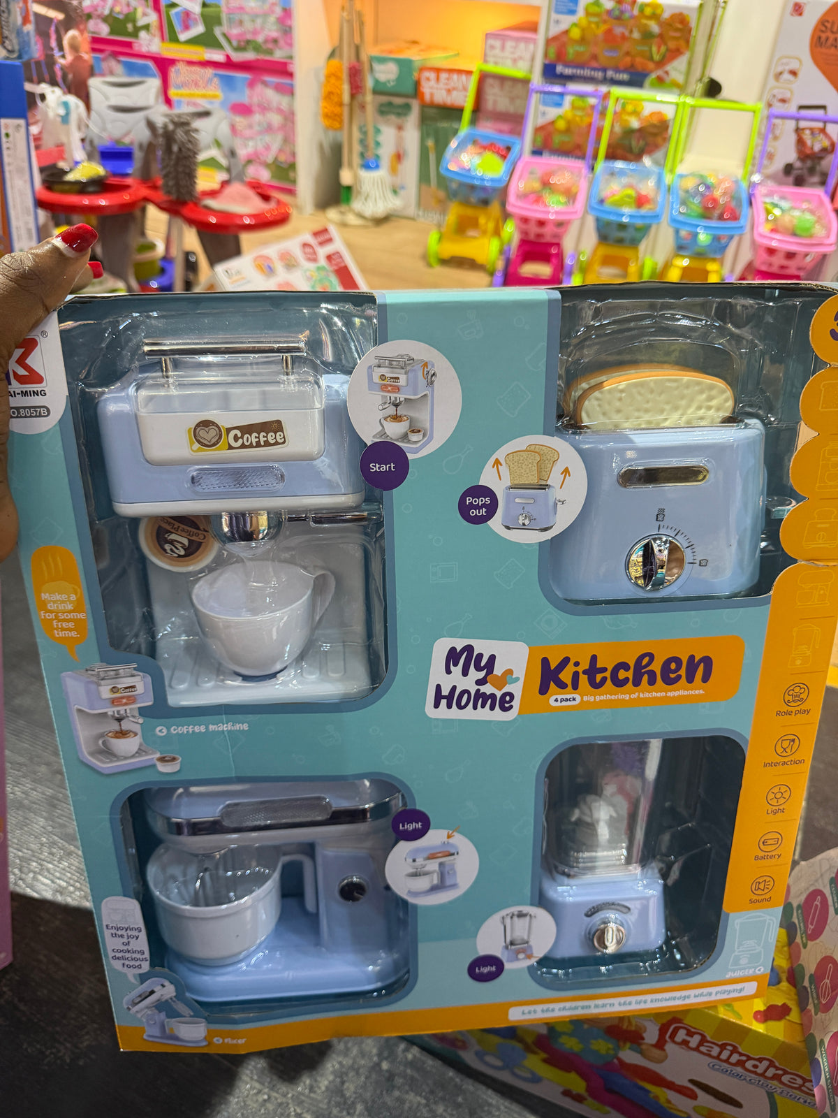 Kitchen Gadget toys/blender